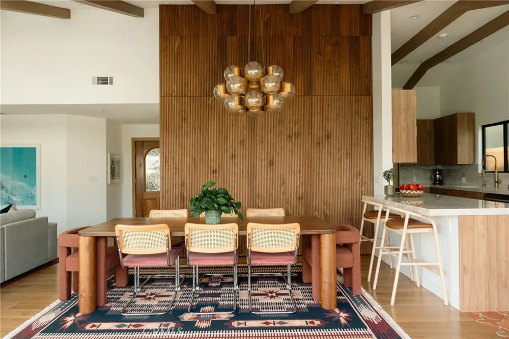 3627 Willowcrest Avenue Studio City, CA 91604