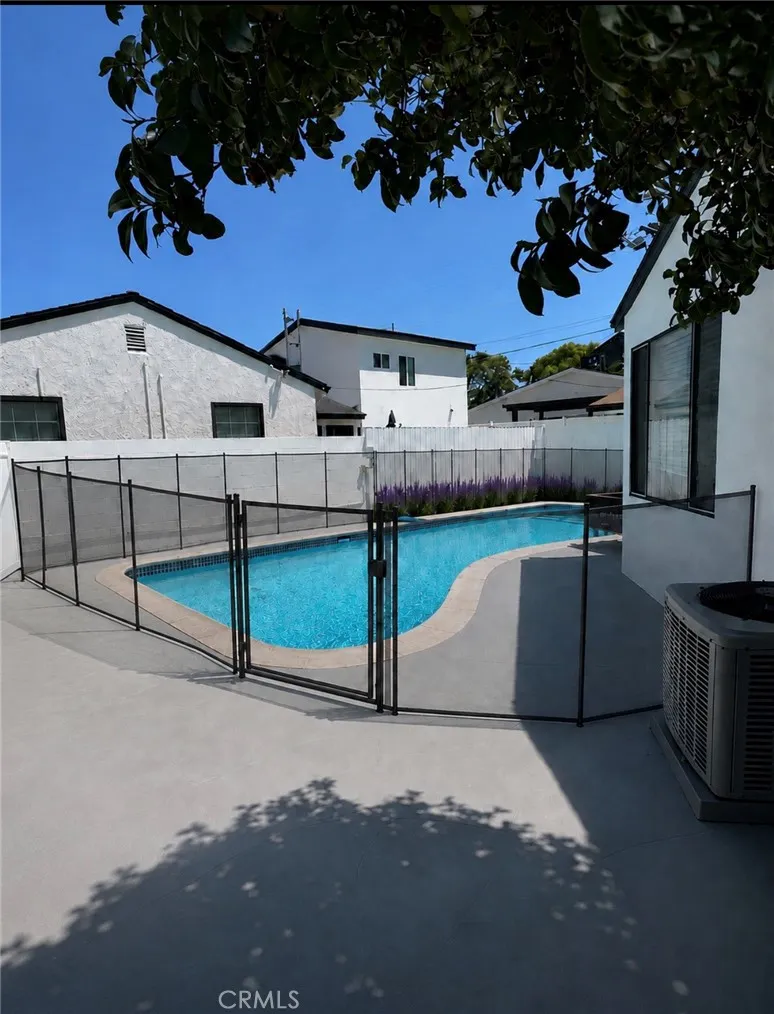 13016 Archwood street North Hollywood, CA 91606