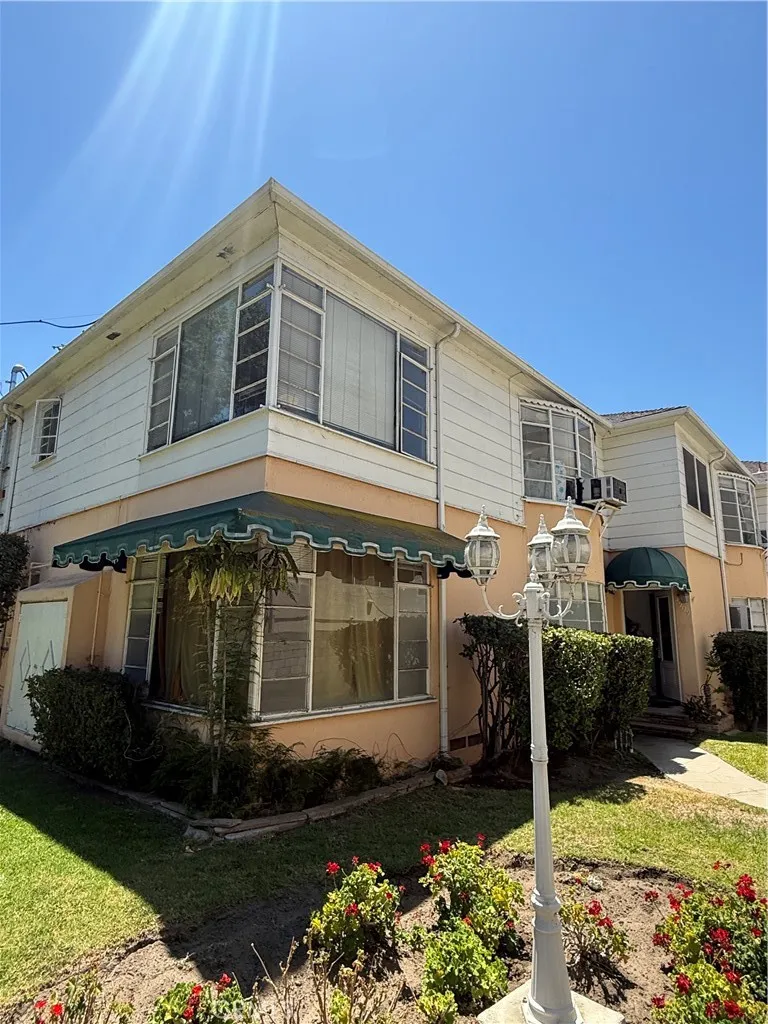 4909 Coldwater Canyon Avenue #6 Sherman Oaks, CA 91423