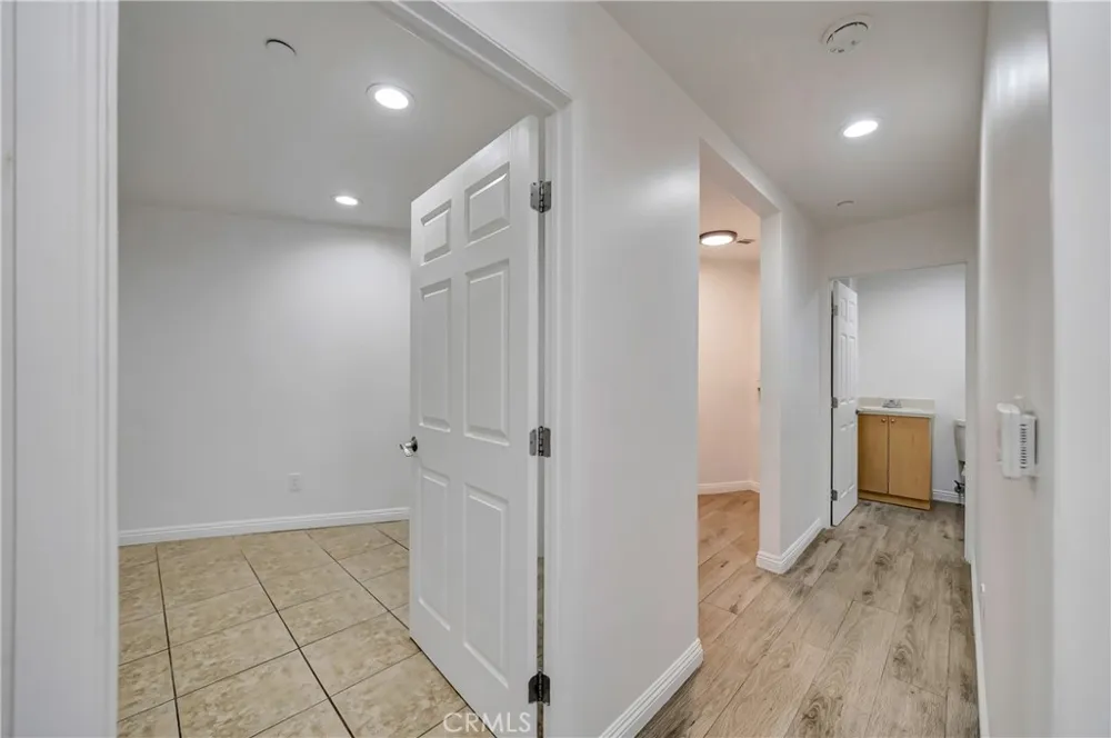 10165 Petit Granada Hills, CA 91343