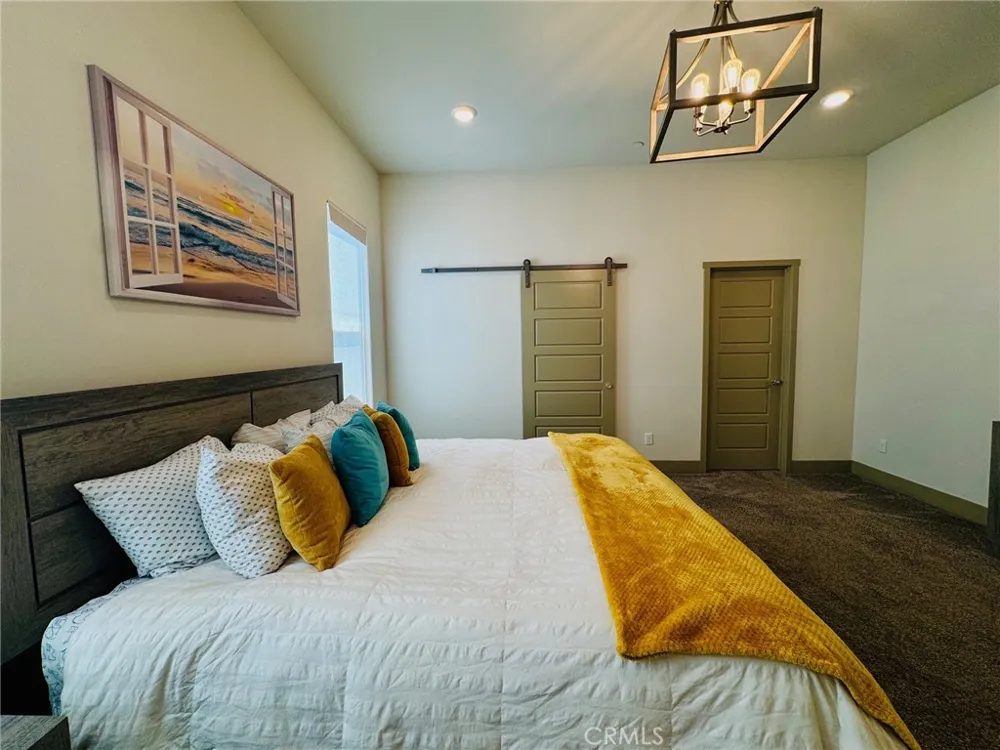 5803 Hawthorn Tree Bakersfield, CA 93313
