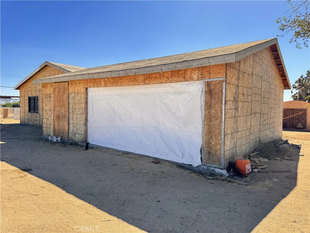 13861 E Avenue G6 Lancaster, CA 93535