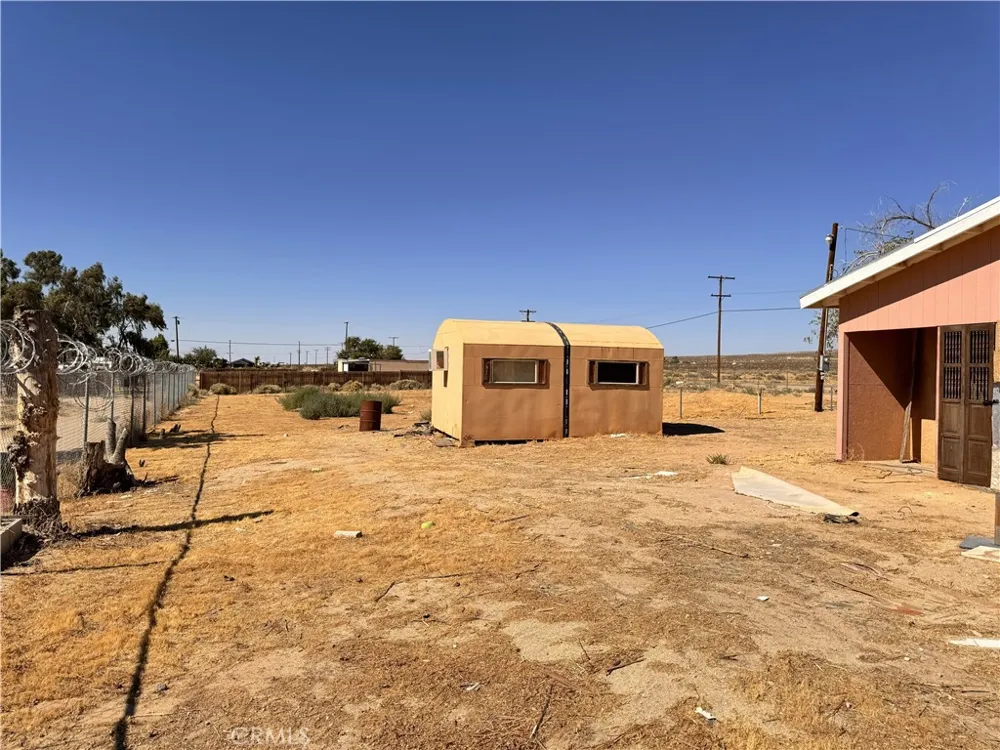 13861 E Avenue G6 Lancaster, CA 93535
