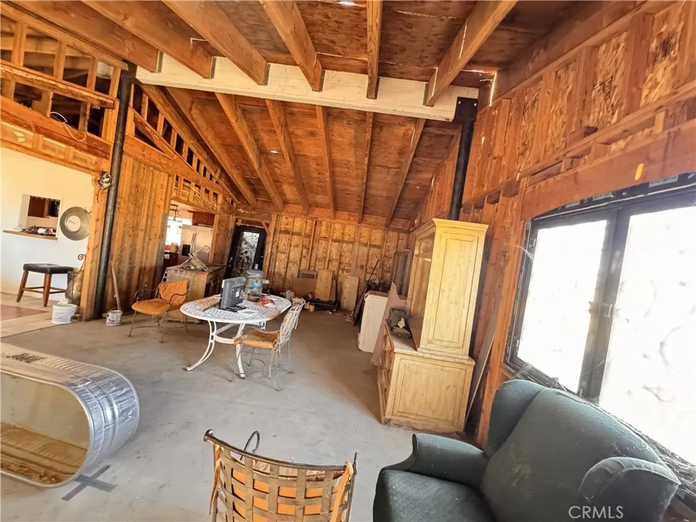 13861 E Avenue G6 Lancaster, CA 93535