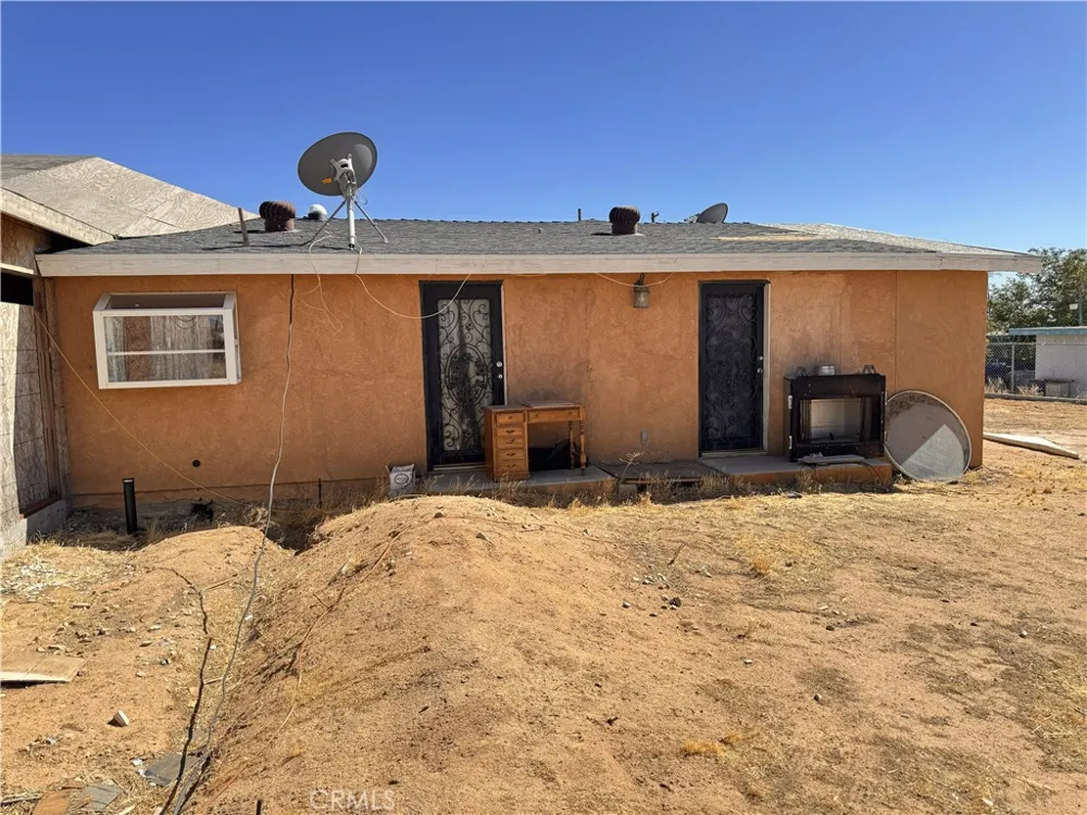 13861 E Avenue G6 Lancaster, CA 93535