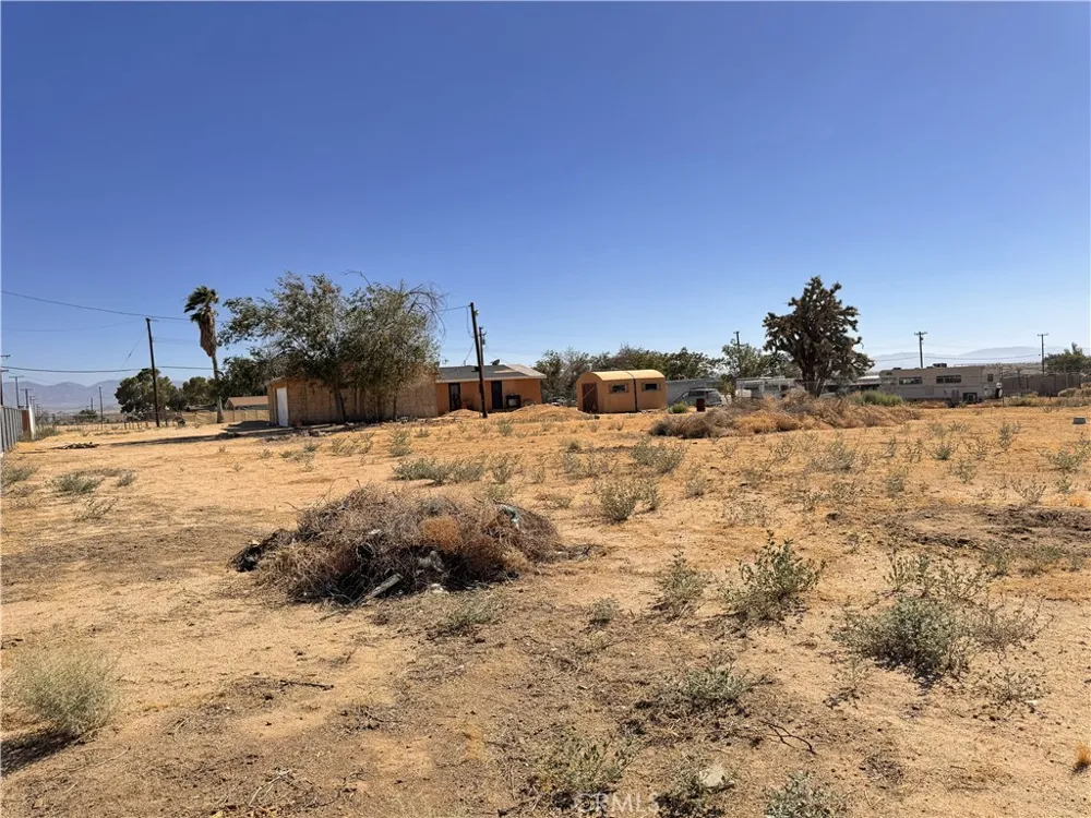 13861 E Avenue G6 Lancaster, CA 93535