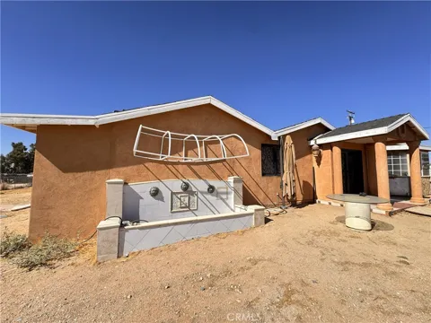 13861 E Avenue G6