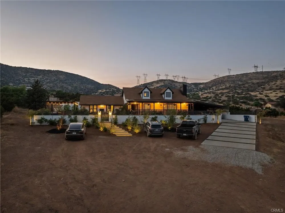 1617 Twin Butte Palmdale, CA 93551