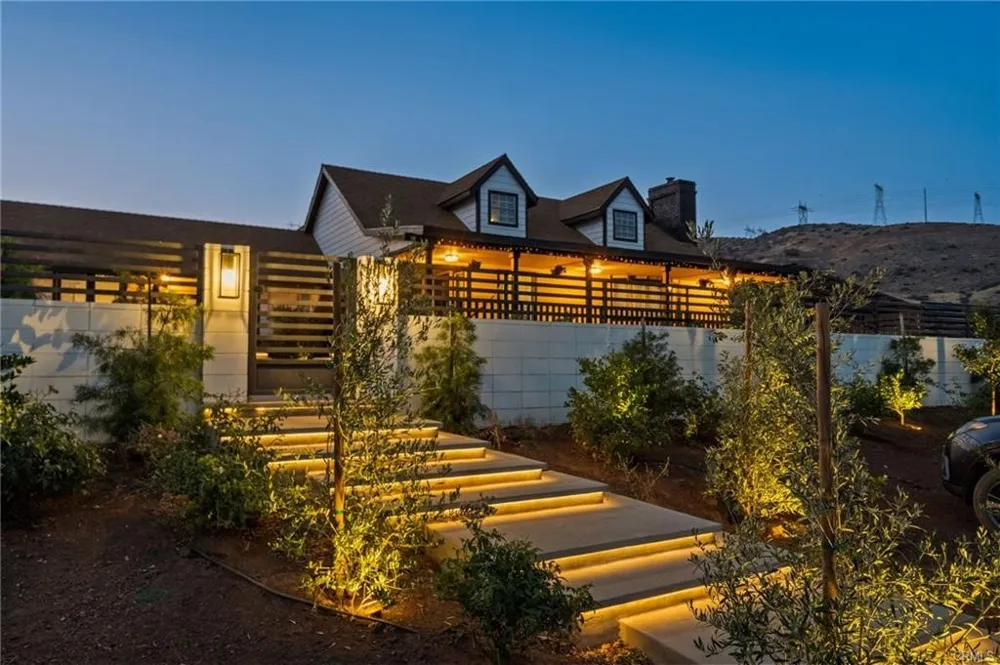 1617 Twin Butte Palmdale, CA 93551