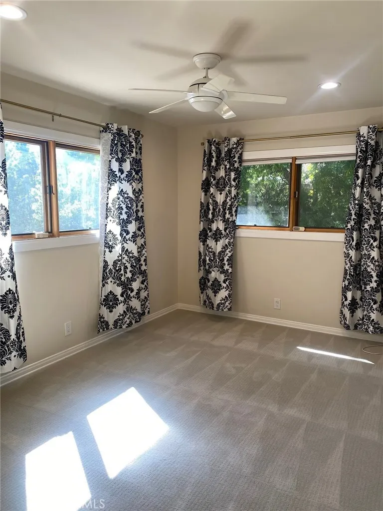 4421 Grimes Encino, CA 91316