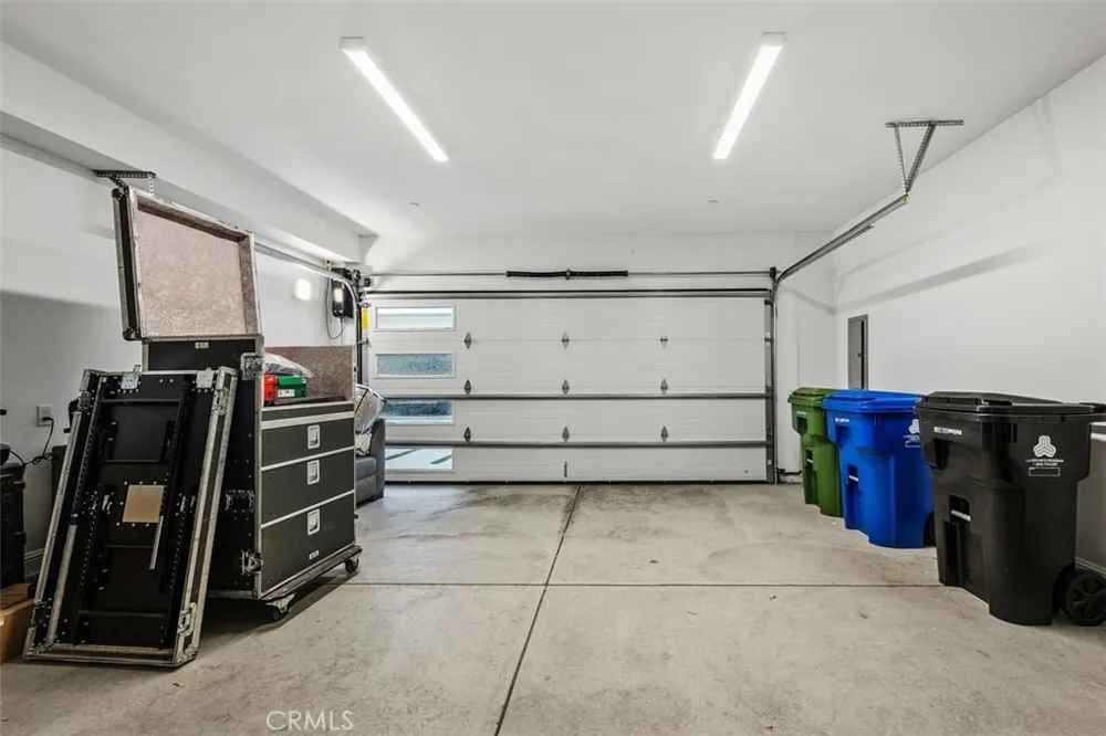 14659 Moorpark Sherman Oaks, CA 91403