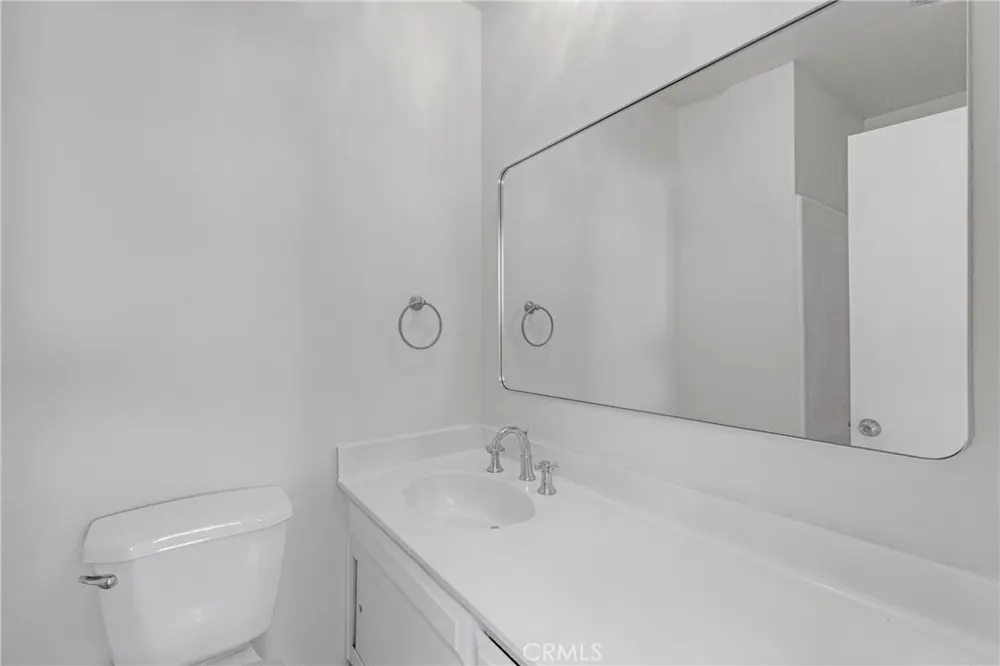 5142 Zelzah #25 Encino, CA 91316