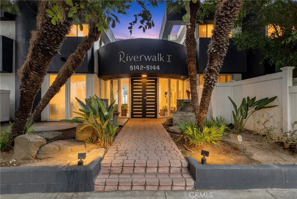 5142 Zelzah #25 Encino, CA 91316
