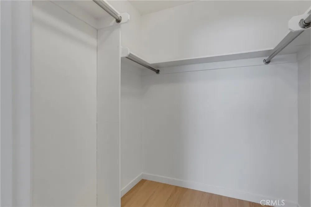 5142 Zelzah #25 Encino, CA 91316