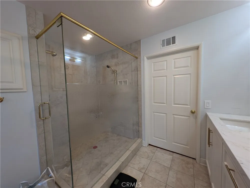 2822 Jason Court Thousand Oaks, CA 91362