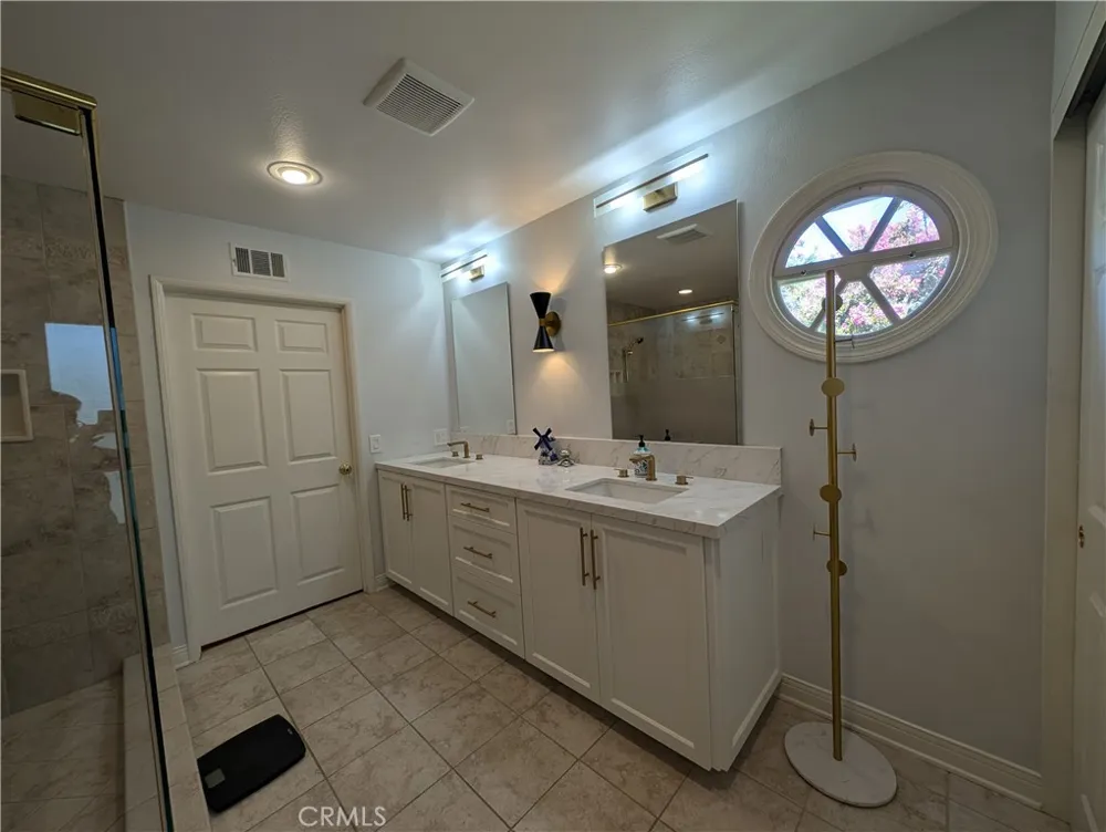 2822 Jason Court Thousand Oaks, CA 91362