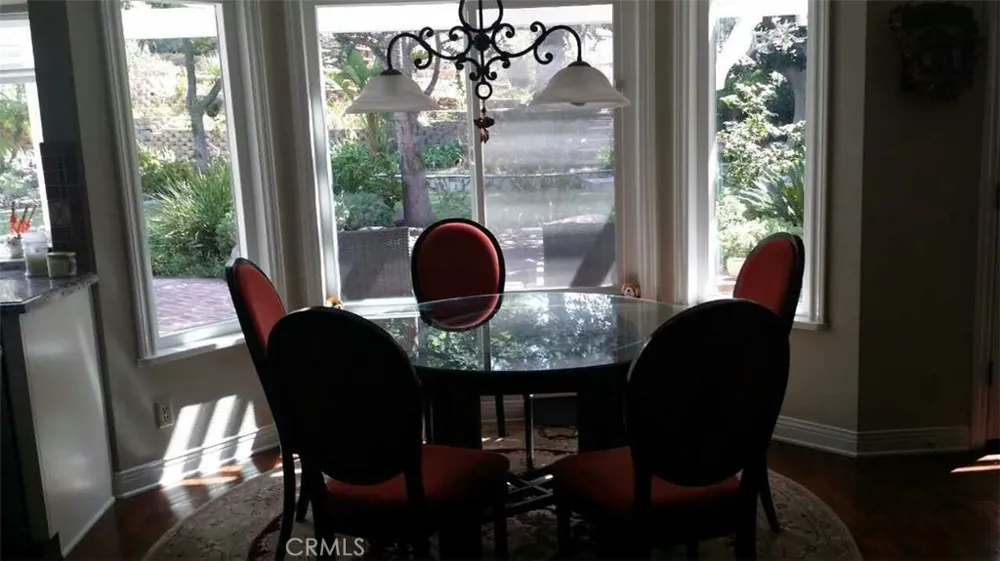 2822 Jason Court Thousand Oaks, CA 91362