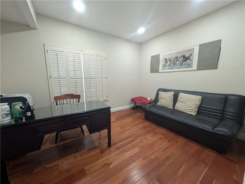 2822 Jason Court Thousand Oaks, CA 91362