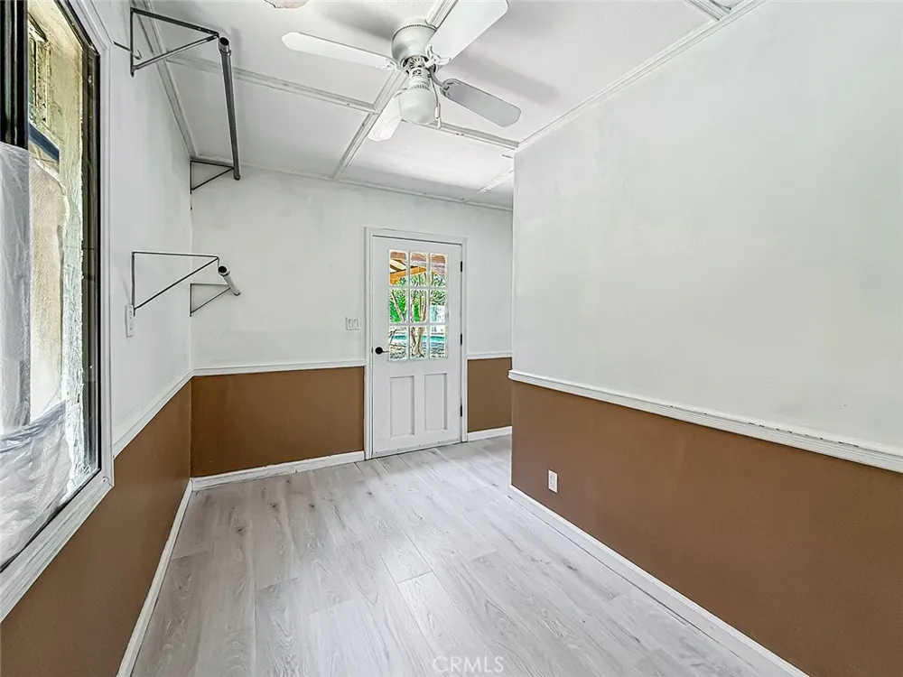 8809 Oak Park Avenue Sherwood Forest, CA 91325