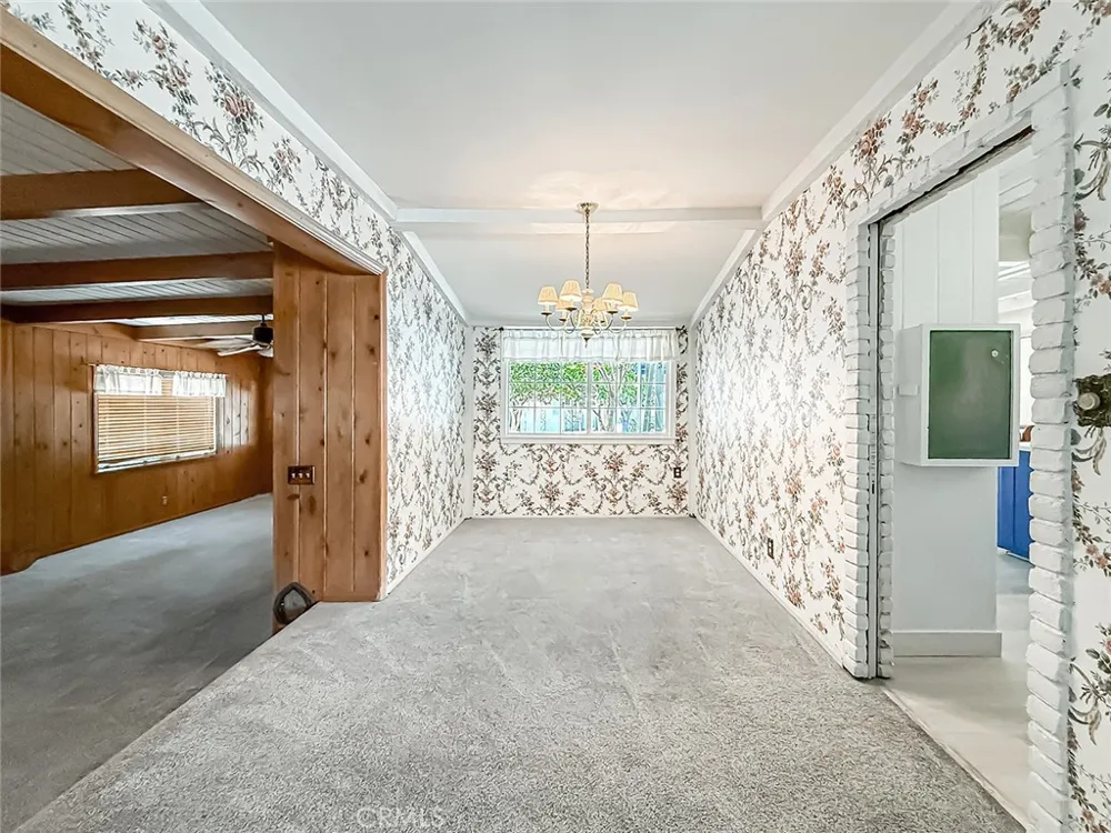 8809 Oak Park Avenue Sherwood Forest, CA 91325