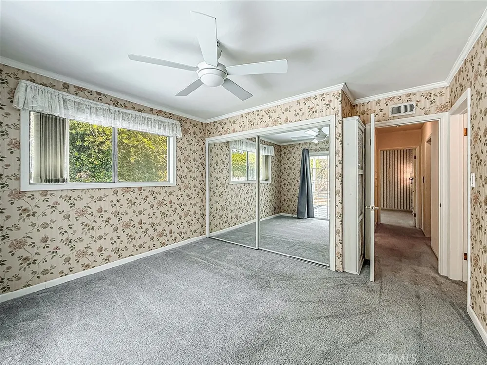 8809 Oak Park Avenue Sherwood Forest, CA 91325