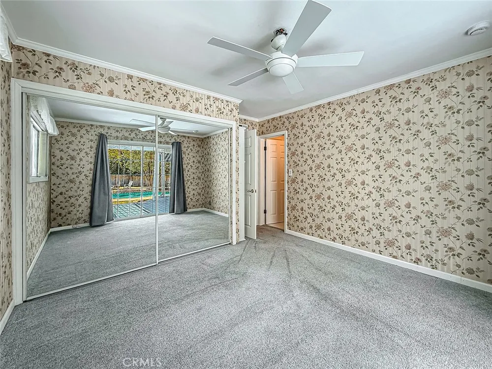 8809 Oak Park Avenue Sherwood Forest, CA 91325
