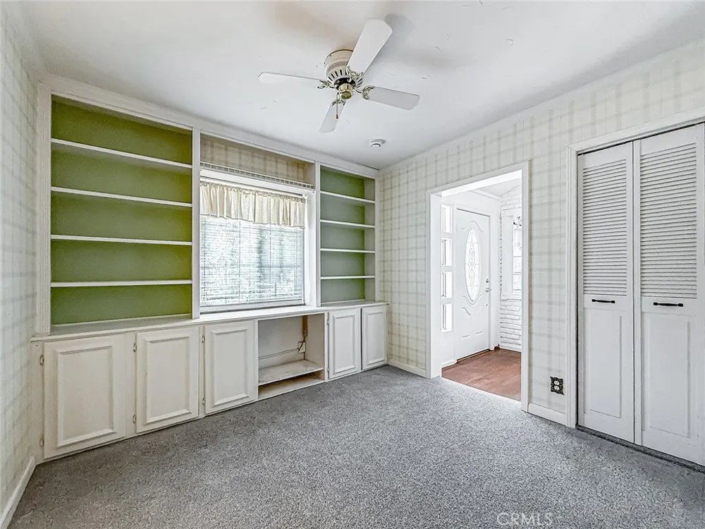 8809 Oak Park Avenue Sherwood Forest, CA 91325