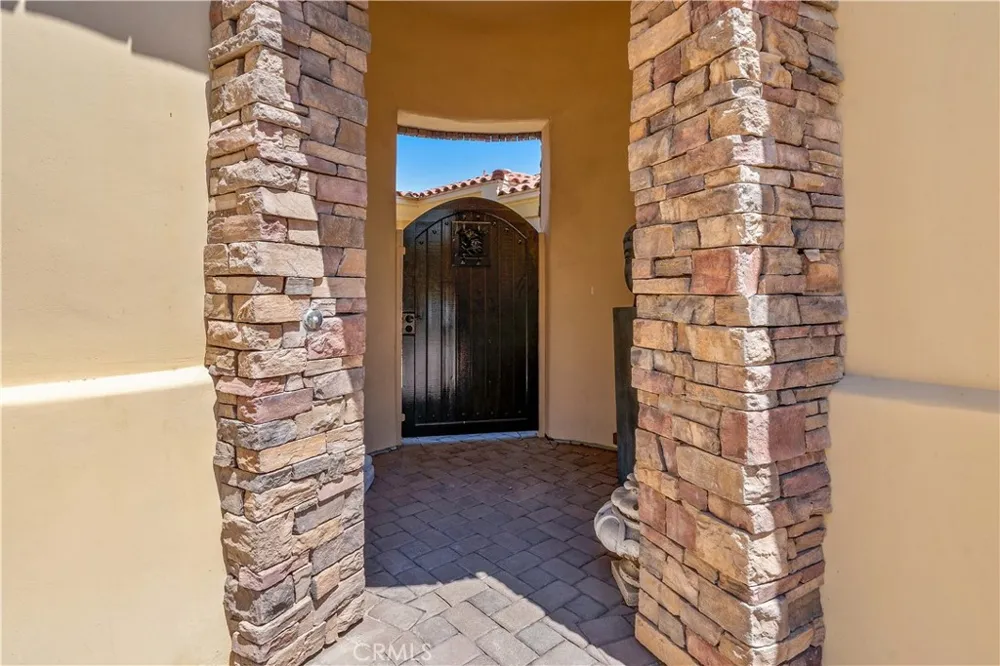 138 Royal Saint Georges Way Rancho Mirage, CA 92270