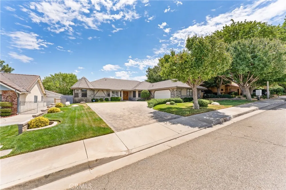 41628 Crispi Lane Quartz Hill, CA 93536