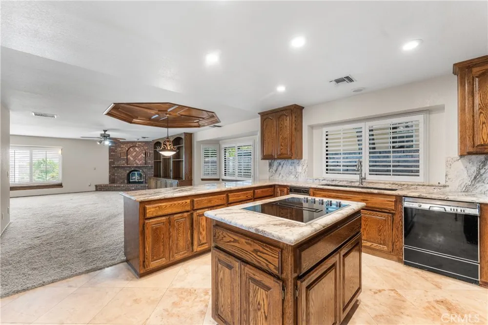 41628 Crispi Lane Quartz Hill, CA 93536