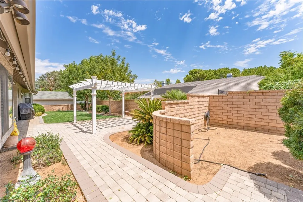 41628 Crispi Lane Quartz Hill, CA 93536