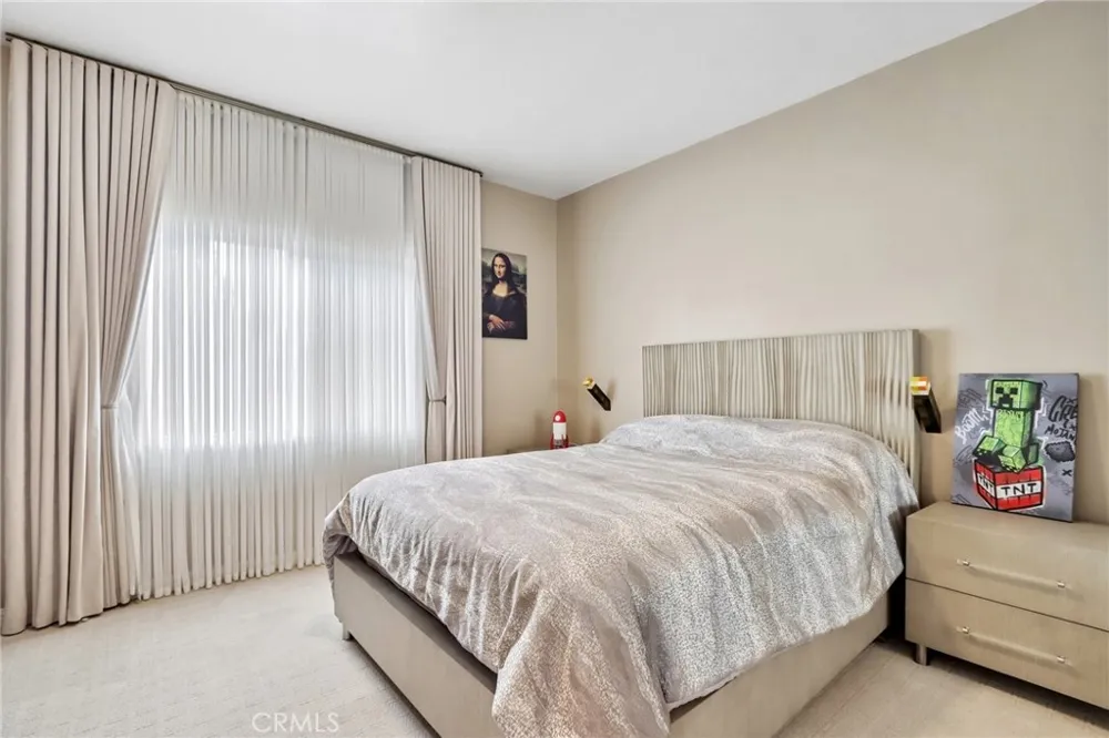 6921 Kian Court Van Nuys, CA 91406