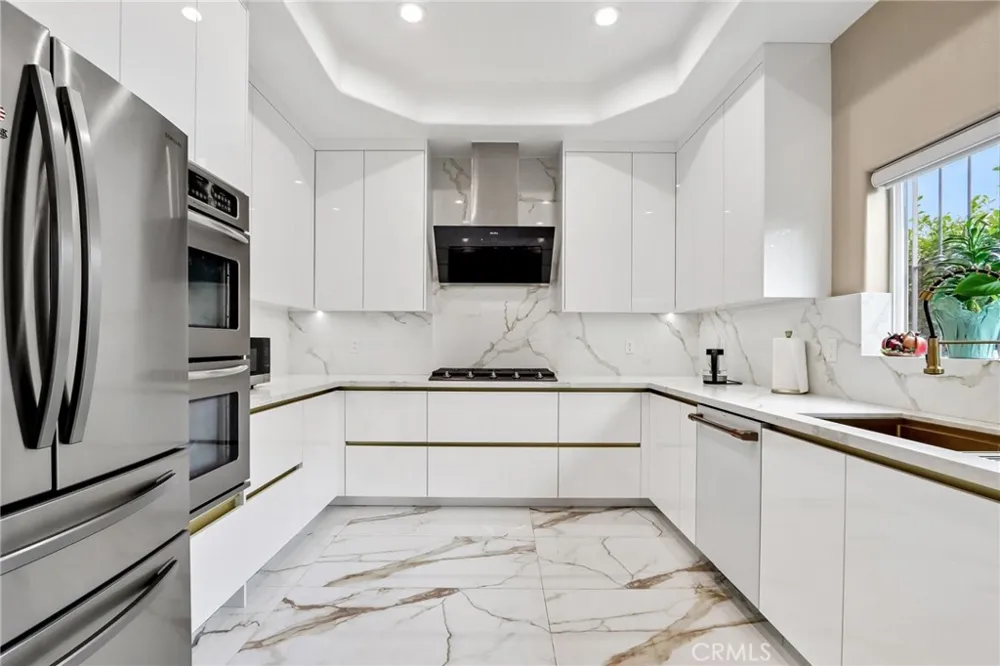 6921 Kian Court Van Nuys, CA 91406