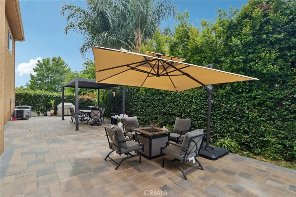 6921 Kian Court Van Nuys, CA 91406