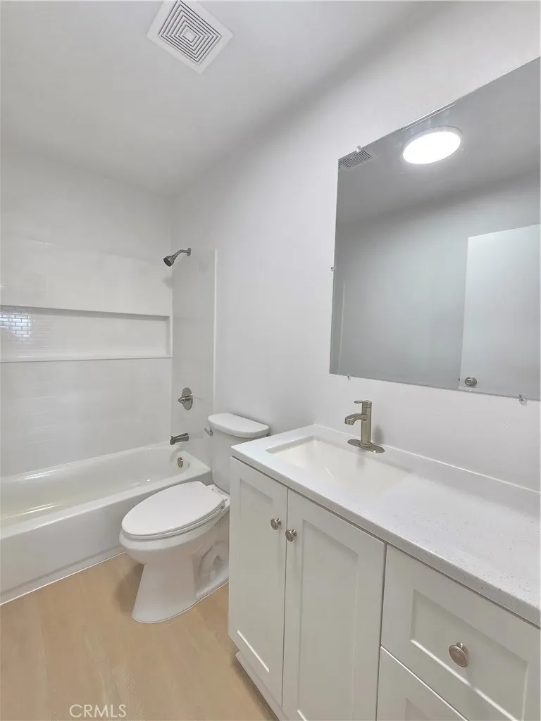 8249 Catalpa Avenue #A Kern, CA 93505