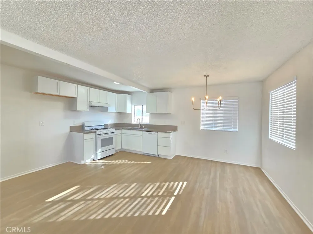 8249 Catalpa Avenue #A Kern, CA 93505