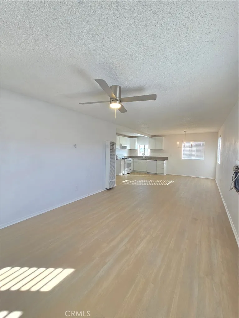 8249 Catalpa Avenue #A Kern, CA 93505
