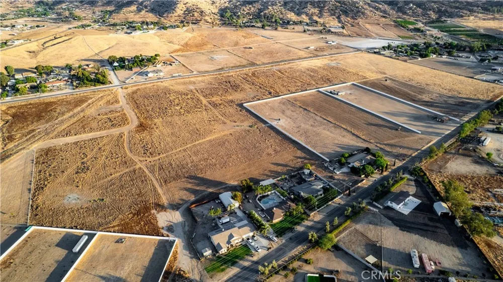 11th SVOL 1 Street Nuevo, CA 92567
