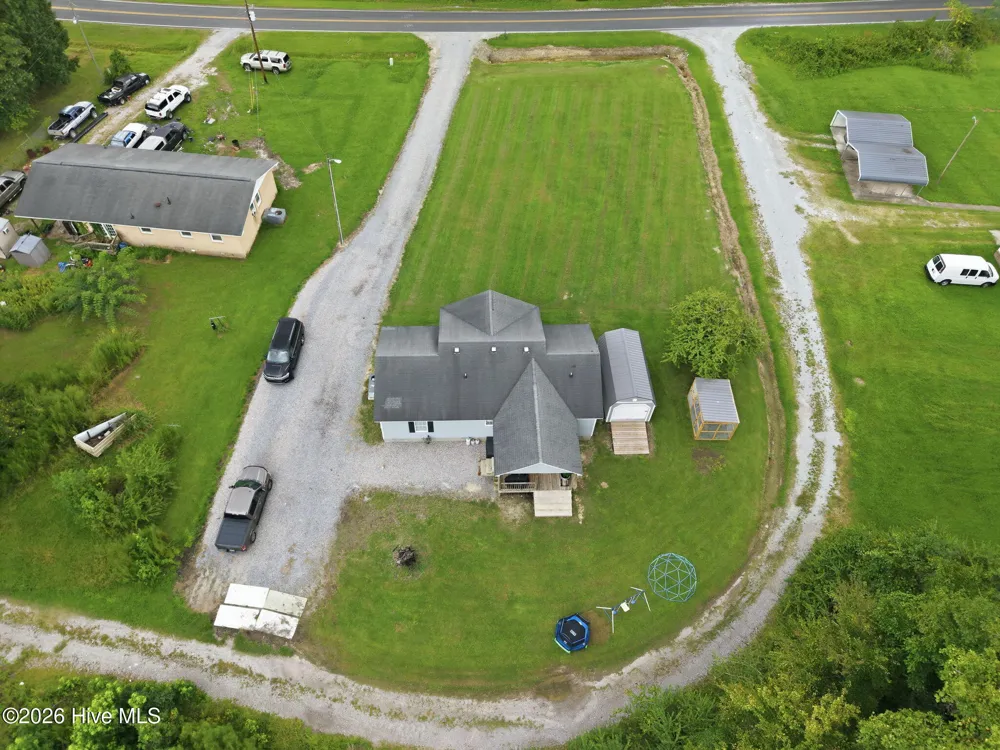 635 Core Point Road Blounts Creek, NC 27814