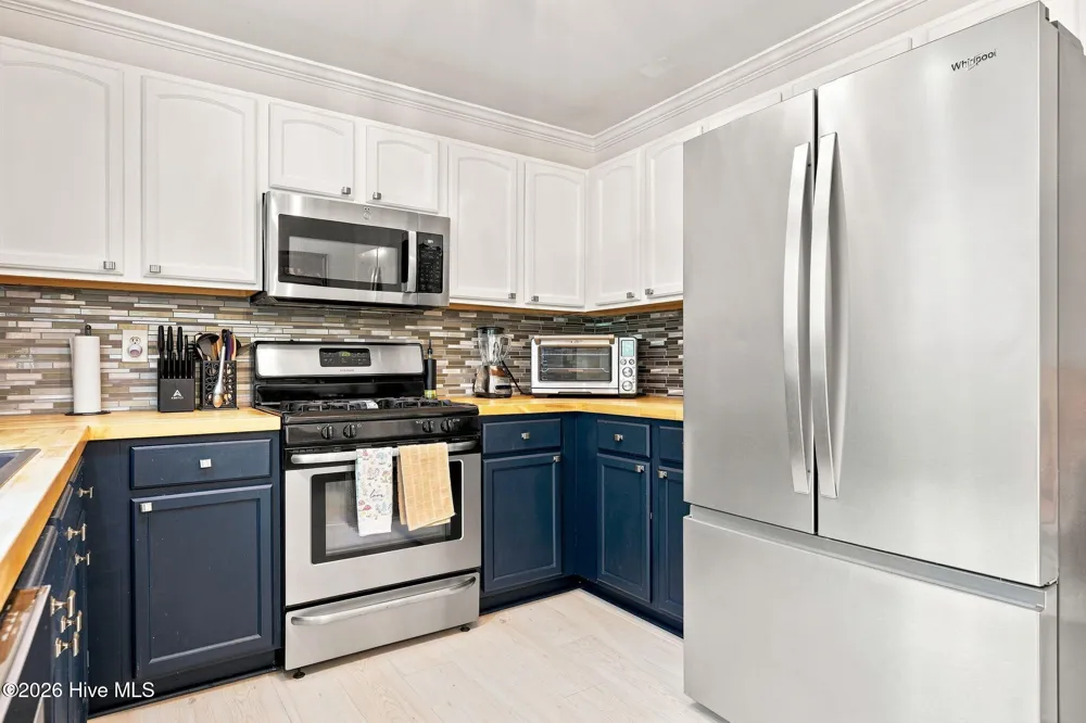 635 Core Point Road Blounts Creek, NC 27814
