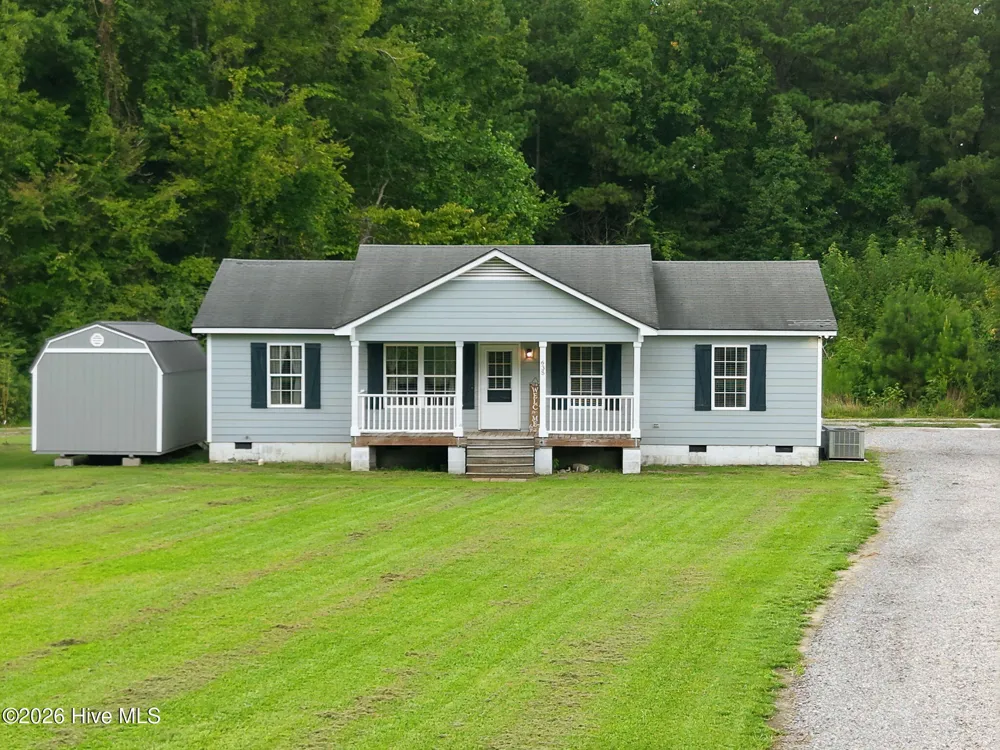635 Core Point Road Blounts Creek, NC 27814