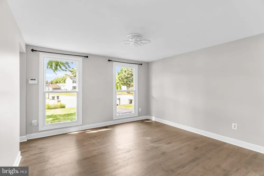 3204 LOCKGATE COURT Herndon, VA 20171