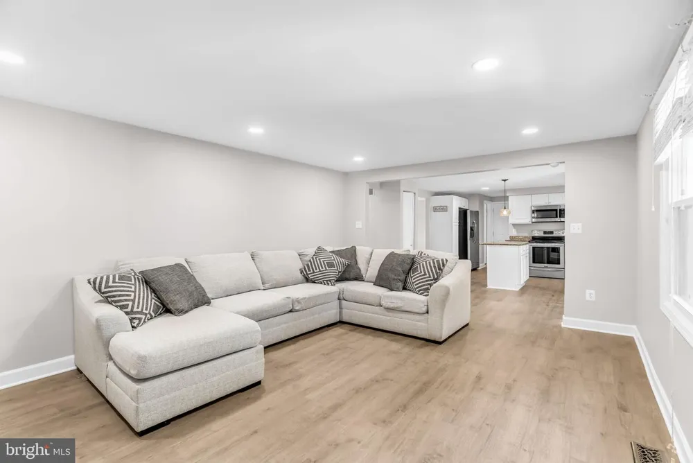 3204 LOCKGATE COURT Herndon, VA 20171