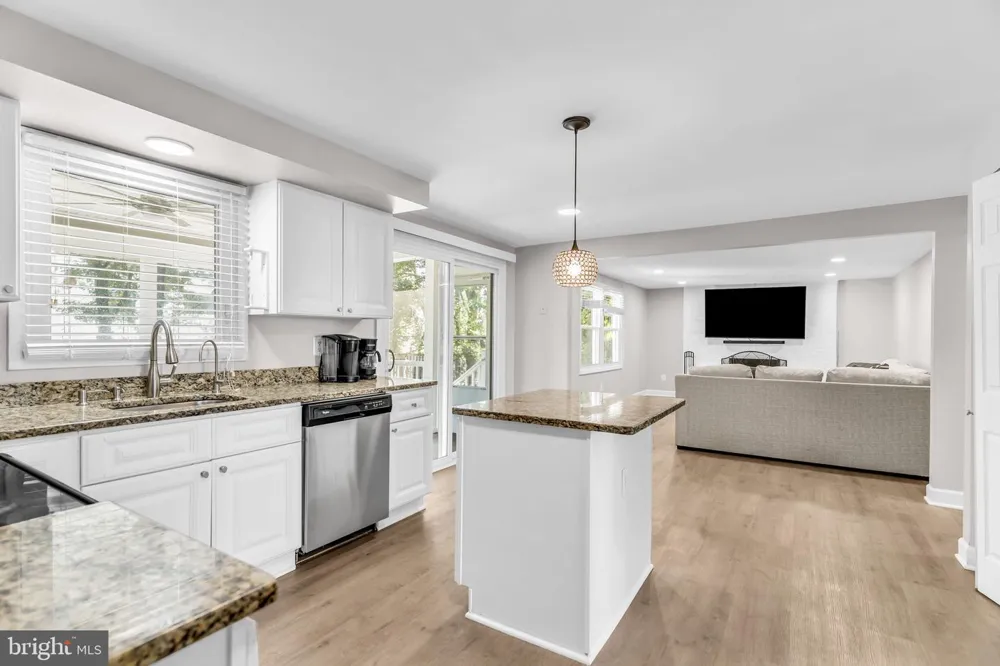 3204 LOCKGATE COURT Herndon, VA 20171