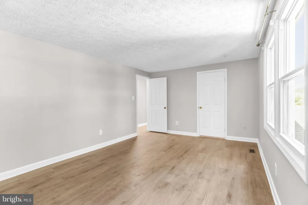3204 LOCKGATE COURT Herndon, VA 20171