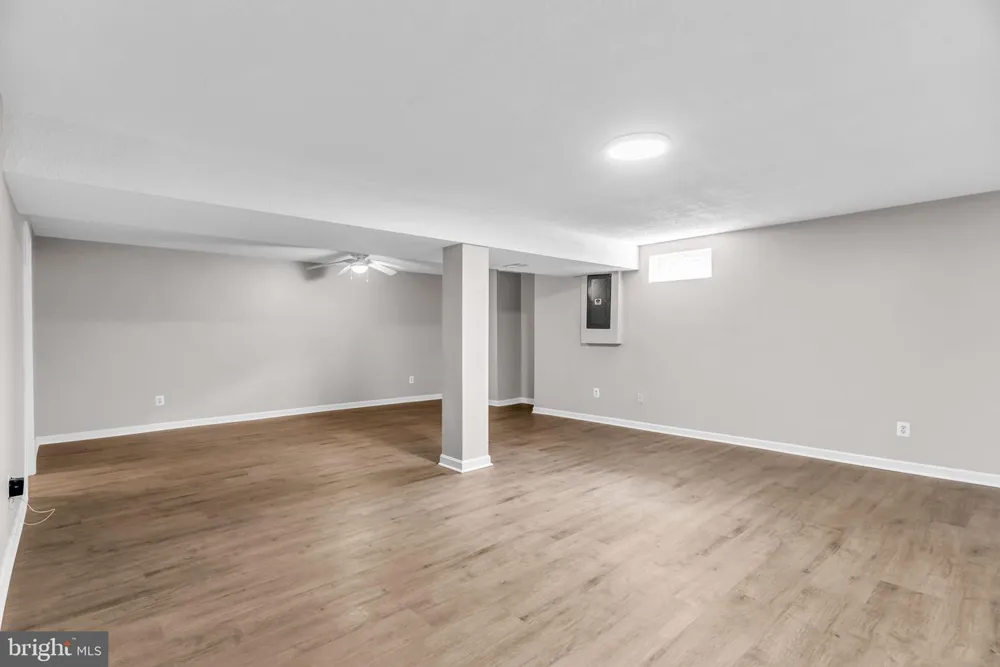 3204 LOCKGATE COURT Herndon, VA 20171