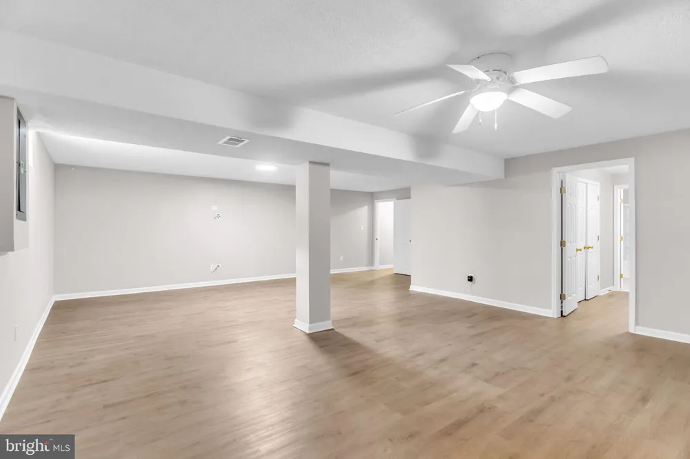 3204 LOCKGATE COURT Herndon, VA 20171