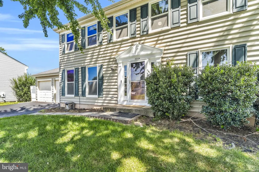 3204 LOCKGATE COURT Herndon, VA 20171