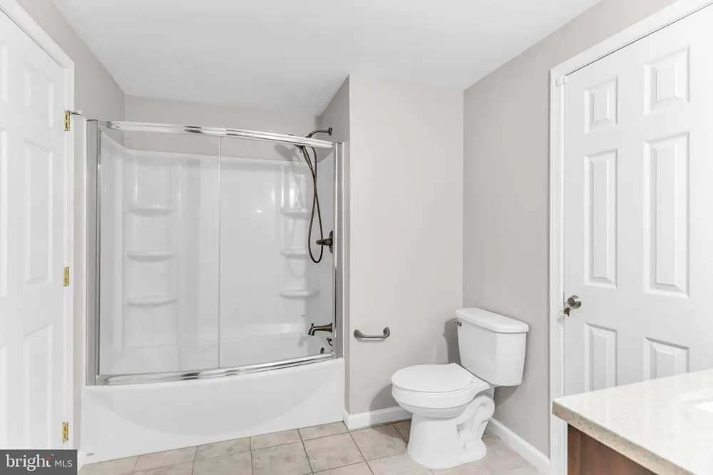 3204 LOCKGATE COURT Herndon, VA 20171