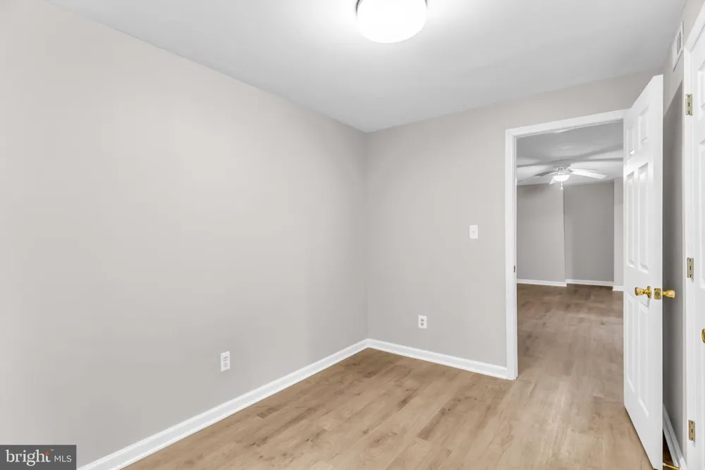 3204 LOCKGATE COURT Herndon, VA 20171